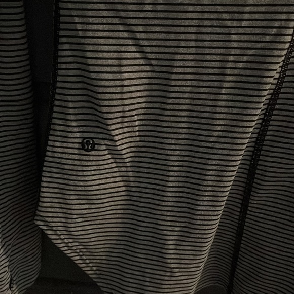 Awesoma Henley - Picture 7 of 11